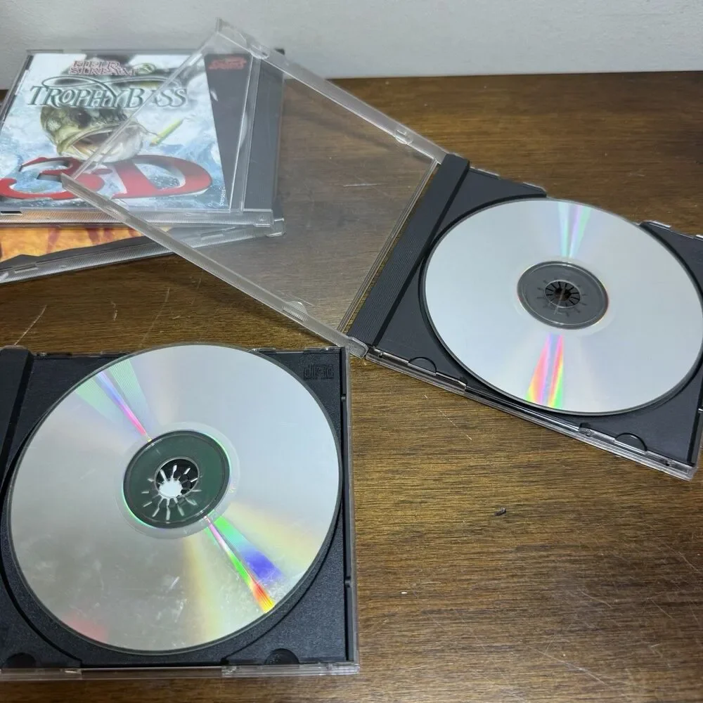 Lot 4 Vintage PC Hunting Fishing Games Upland Hunter Big Game Trophy Bass Deer